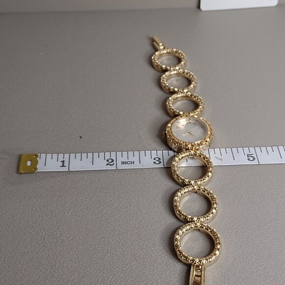 Untested Cute Gold Tone Circle Band Watch - Picture 9 of 9